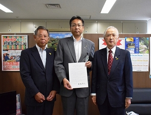 江藤会長来訪の写真