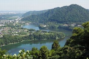 現在の津久井湖の写真