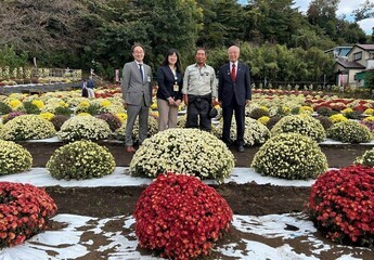 藤曲会長、須田市議と　写真