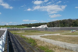 令和3年現在（埋め立て開始13年経過）の一般廃棄物最終処分場の写真